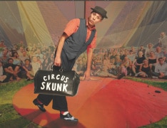 circus skunk on stage