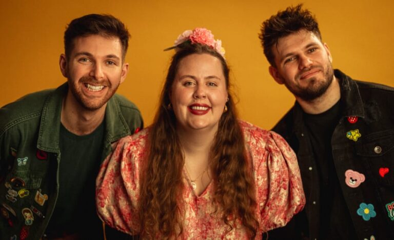 tanta tone FB bifald